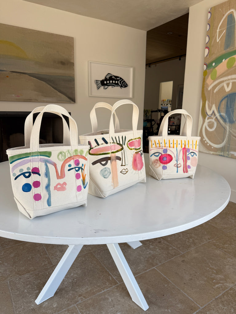 New Face Medium Tote 1