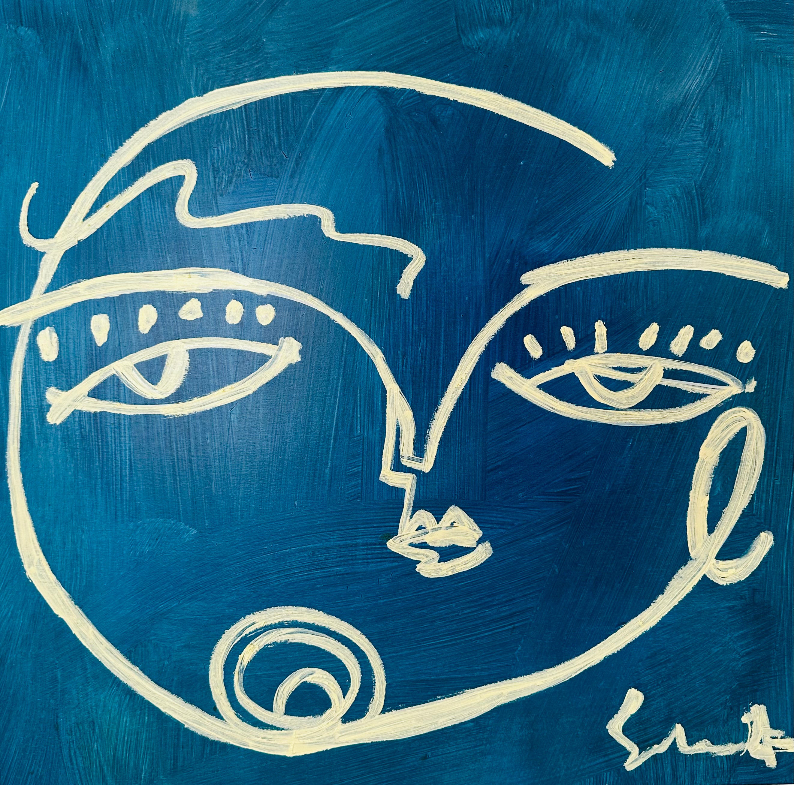 Sapphire with Line Face